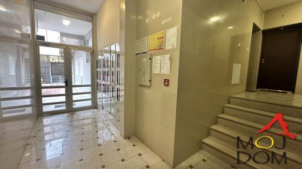 Slika 5 - Stan,NOVI SAD,CENTAR,kv: 24, € 95000, ID: 1032402