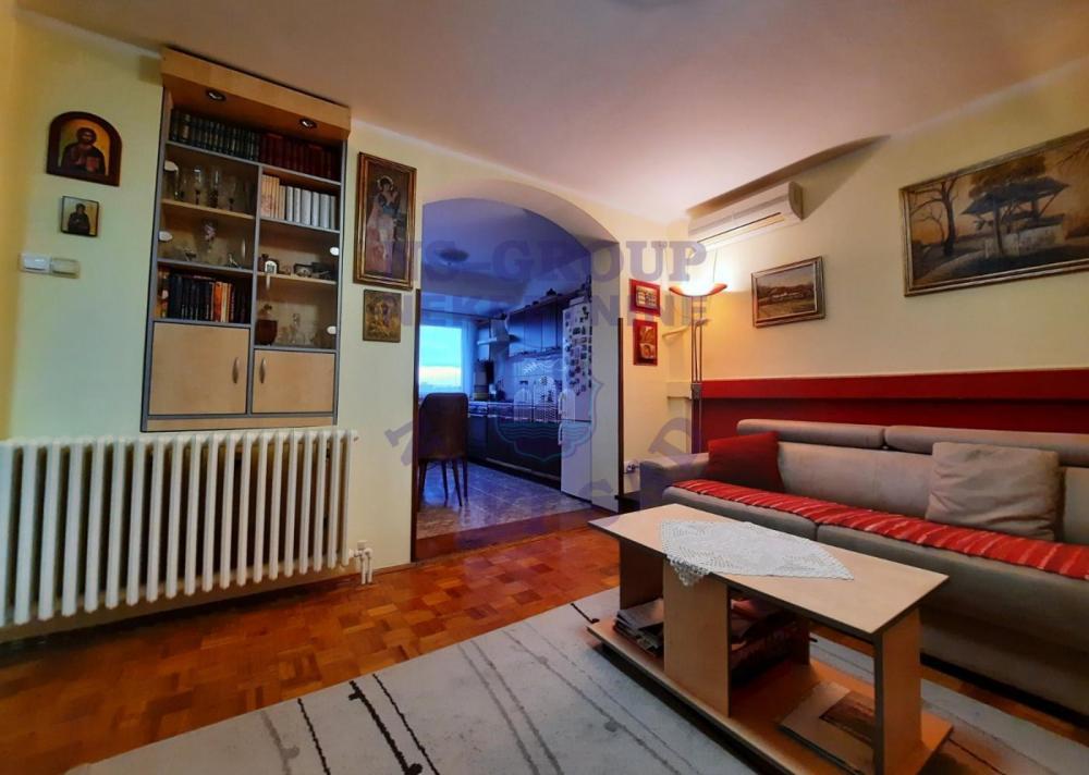 Glavna slika -Dvoiposoban stan na Novom Naselju 