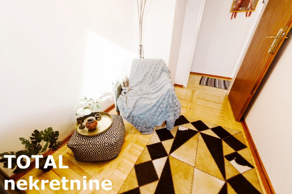Slika 8 - Stan,NOVI SAD,BULEVAR EVROPE,kv: 90.00, € 185000, ID: 1102779