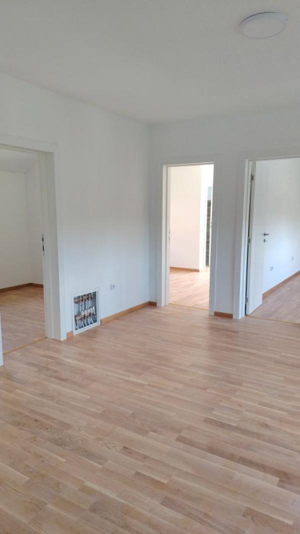 Slika 5 - Stan,NOVI SAD,ADICE,kv: 71.00, € 136000, ID: 1059536