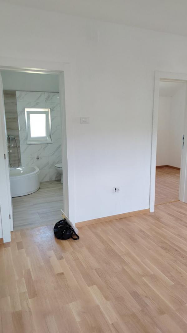 Slika 9 - Stan,NOVI SAD,ADICE,kv: 71.00, € 136000, ID: 1059536