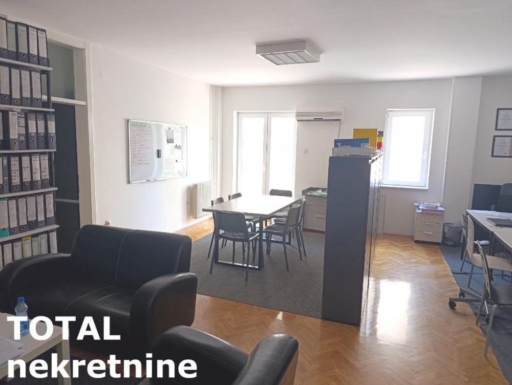 Glavna slika -Stan,NOVI SAD,CENTAR,kv: 73.00, € 292000, ID: 1102780