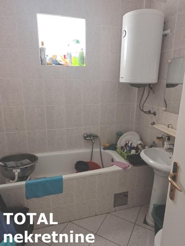 Slika 4 - Stan,NOVI SAD,CENTAR,kv: 73.00, € 292000, ID: 1102780
