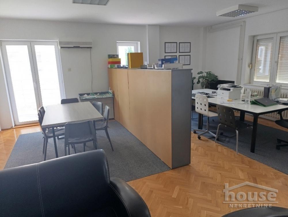 Slika 1 - Stan,NOVI SAD,CENTAR,kv: 73.00, € 292000, ID: 1065934