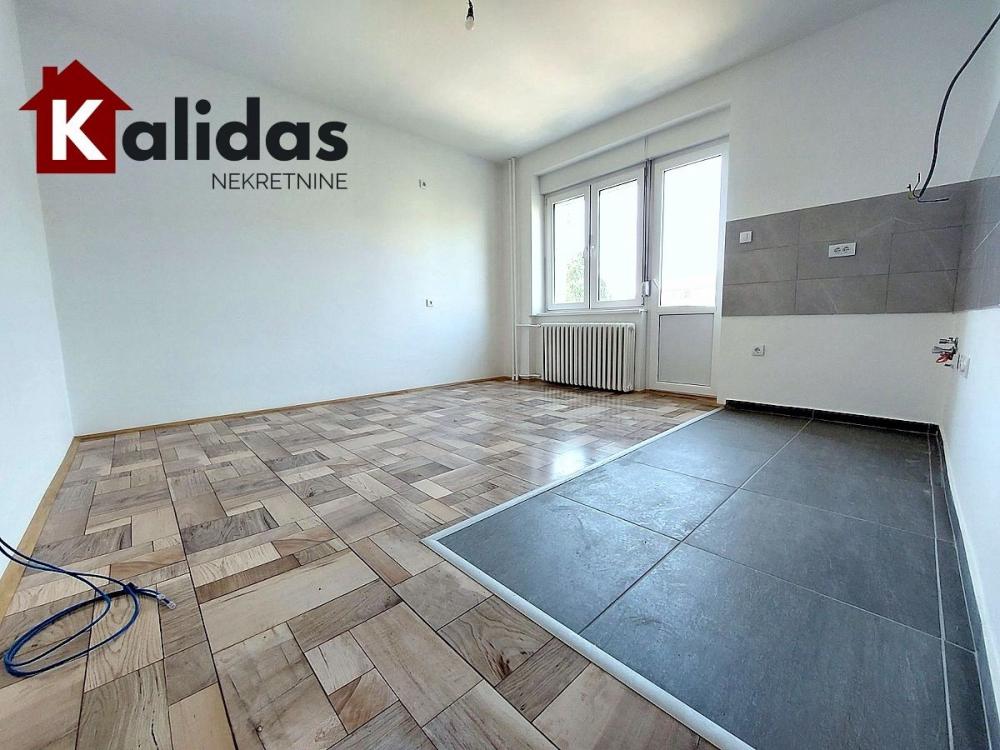 Slika 6 - Stan,NOVI SAD,GRBAVICA,kv: 52, € 180250, ID: 1008841