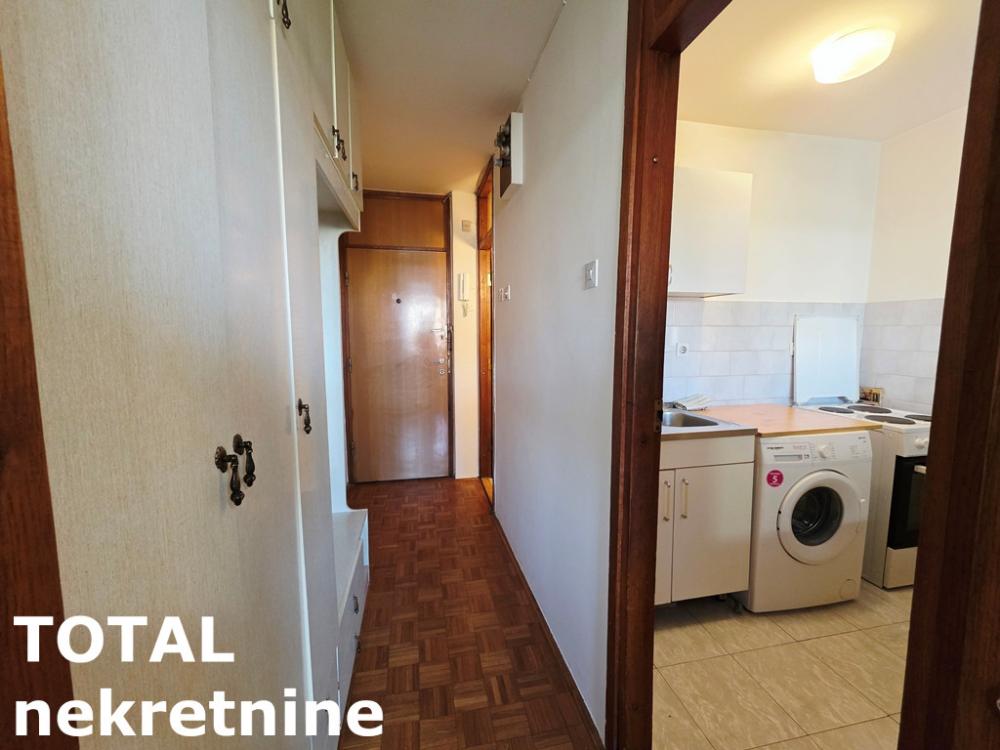 Slika 9 - Stan,NOVI SAD,LIMAN 2,kv: 26.00, € 95000, ID: 1102781