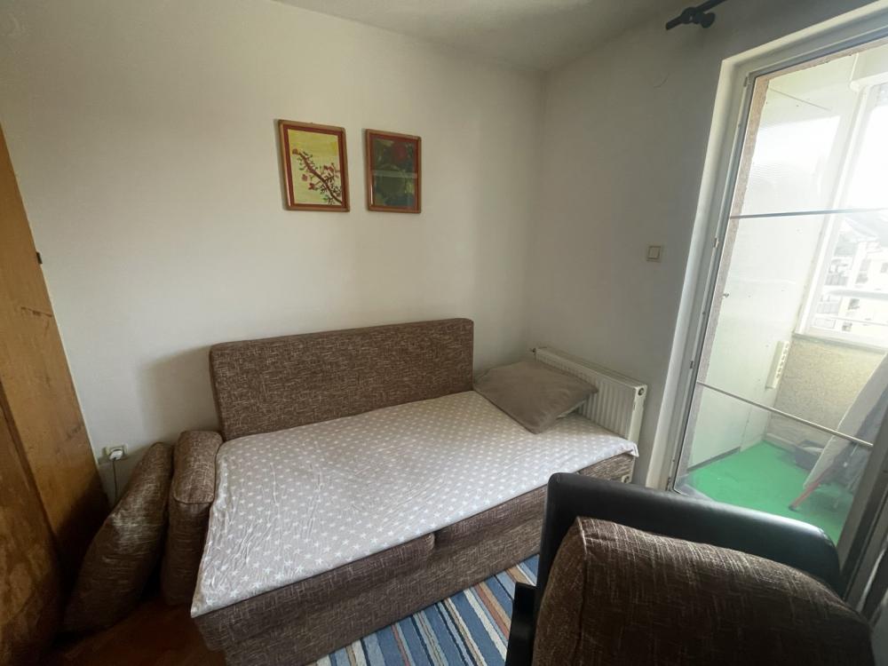 Slika 0 - Na prodaju stan na Novom Naselju