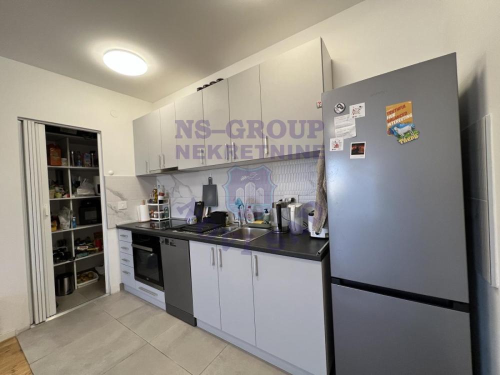 Slika 4 - Prodaje se komforan dvosoban stan u novom kompleksu. 