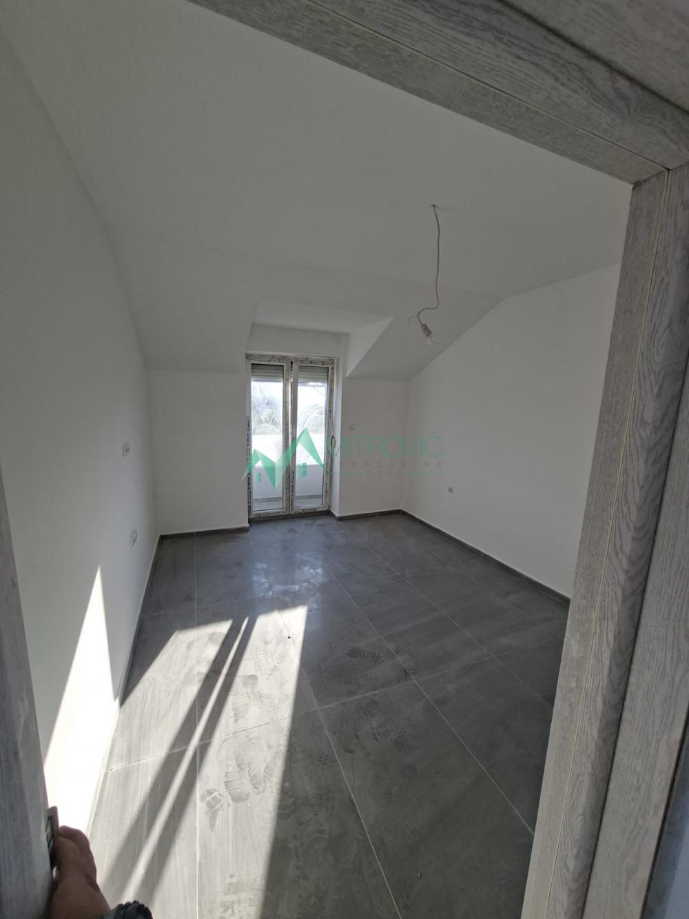 Slika 3 - Kompletno renoviran stan 80 m² – Vidovdansko naselje – samo za keš kupce (1004418)  