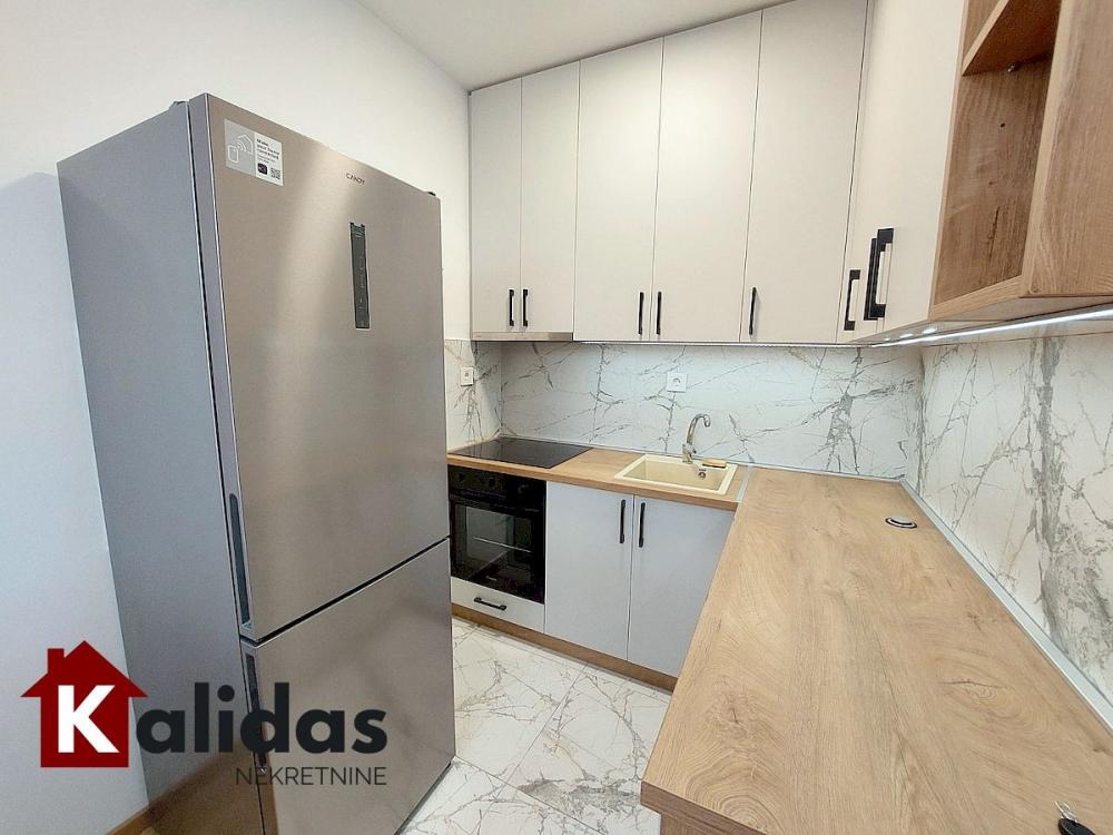 Slika 8 - Stan,NOVI SAD,AVIJACIJA,kv: 59, € 169950, ID: 1008836
