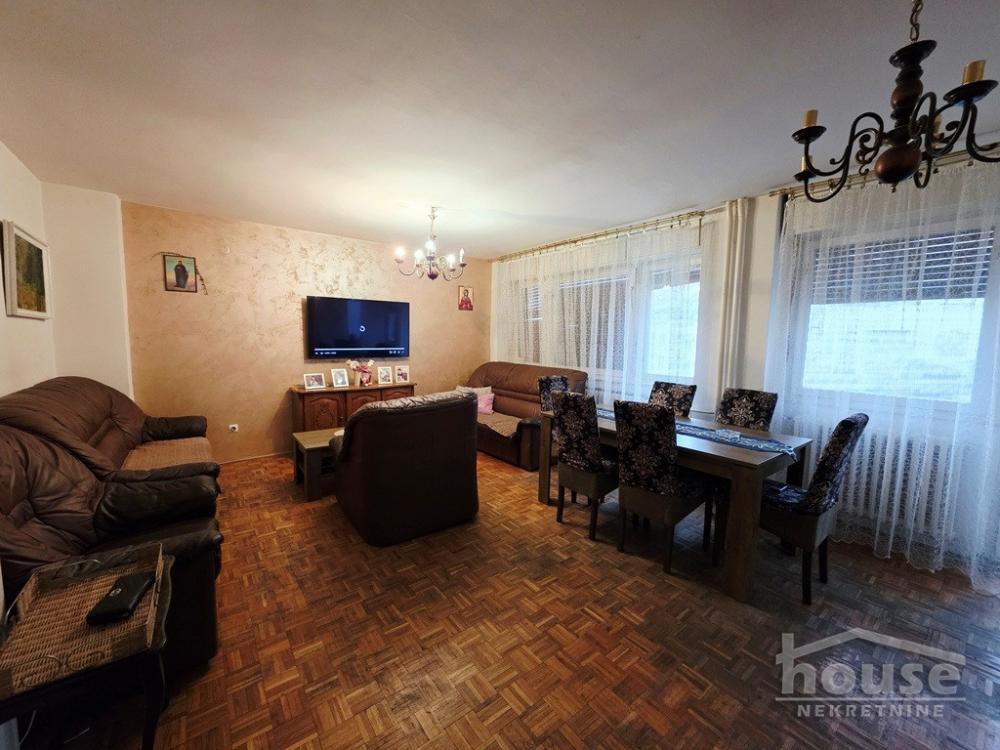 Slika 1 - Stan,NOVI SAD,BULEVAR,kv: 84.00, € 220000, ID: 1065857