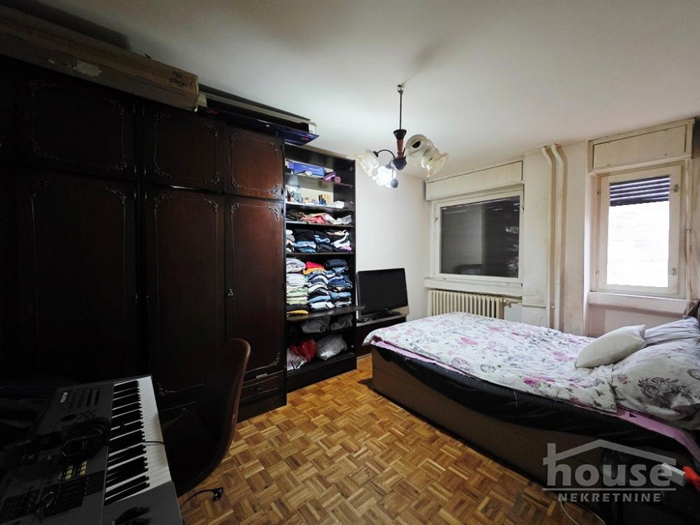 Slika 11 - Stan,NOVI SAD,BULEVAR,kv: 84.00, € 220000, ID: 1065857