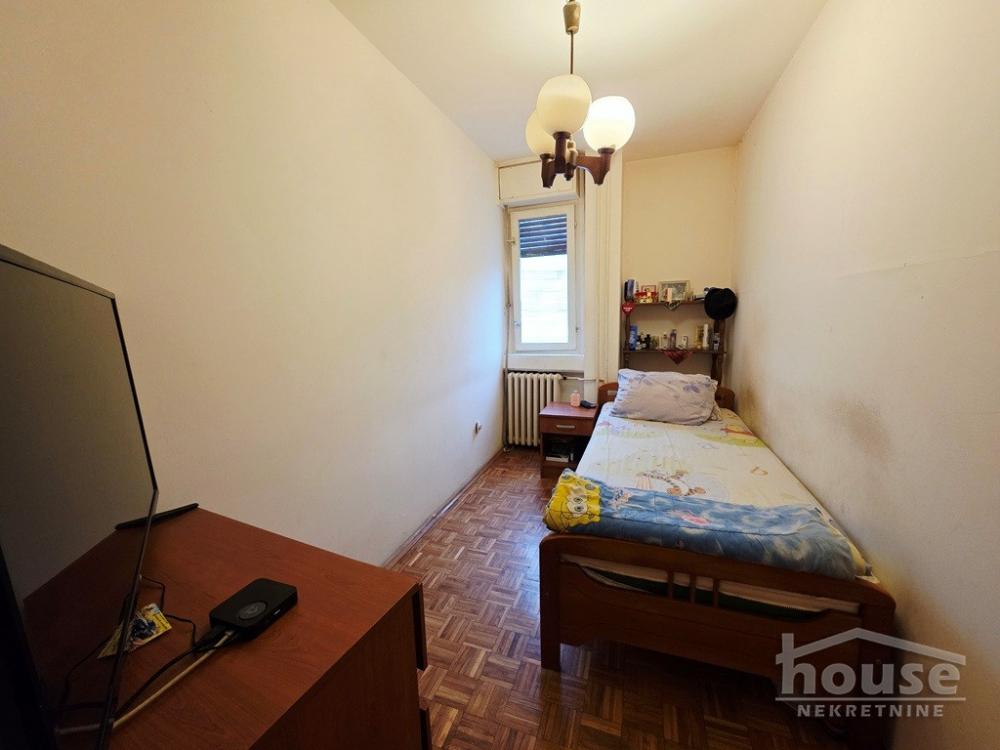 Slika 8 - Stan,NOVI SAD,BULEVAR,kv: 84.00, € 220000, ID: 1065857