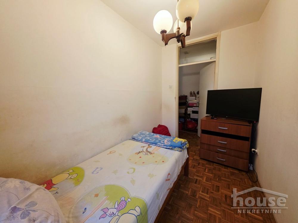 Slika 9 - Stan,NOVI SAD,BULEVAR,kv: 84.00, € 220000, ID: 1065857