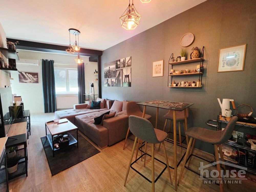 Glavna slika -Stan,NOVI SAD,BULEVAR,kv: 70.00, € 200000, ID: 1065932