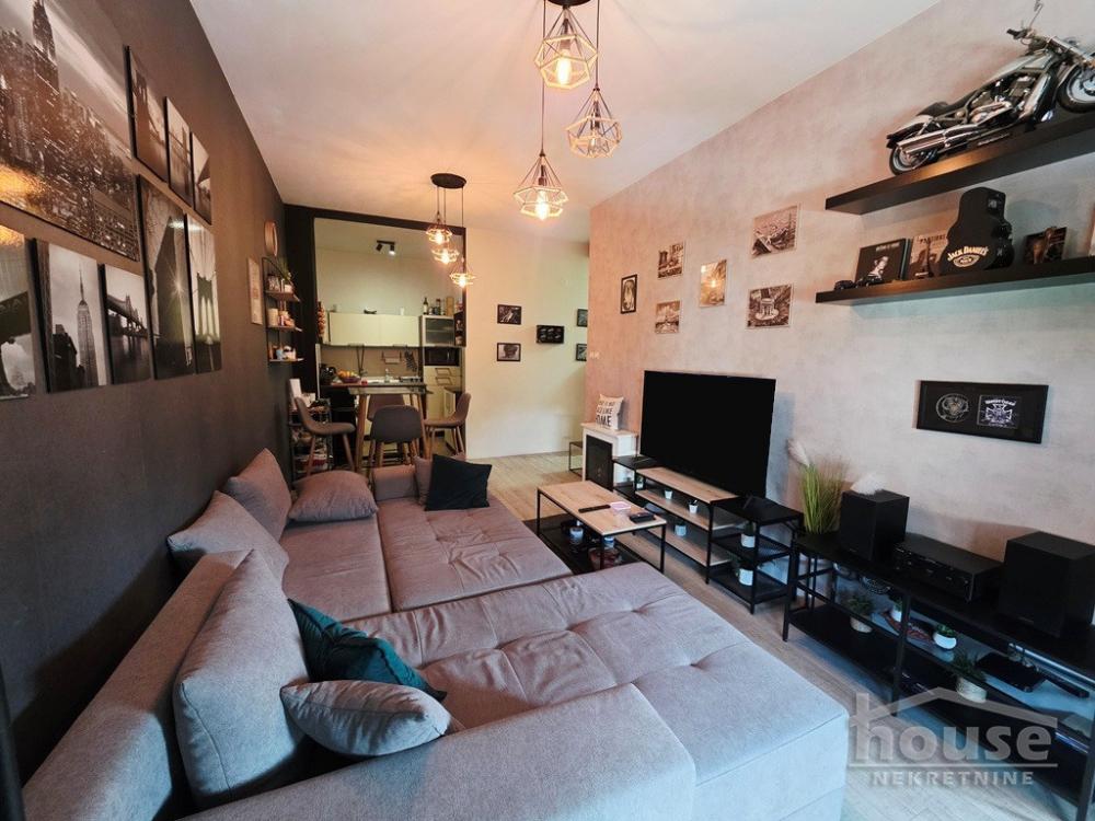 Slika 2 - Stan,NOVI SAD,BULEVAR,kv: 70.00, € 200000, ID: 1065932