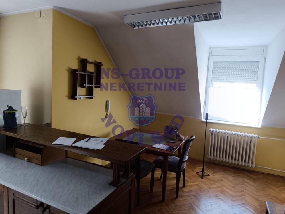 Slika 1 - Petosoban, 133m2, Podbara Novi Sad