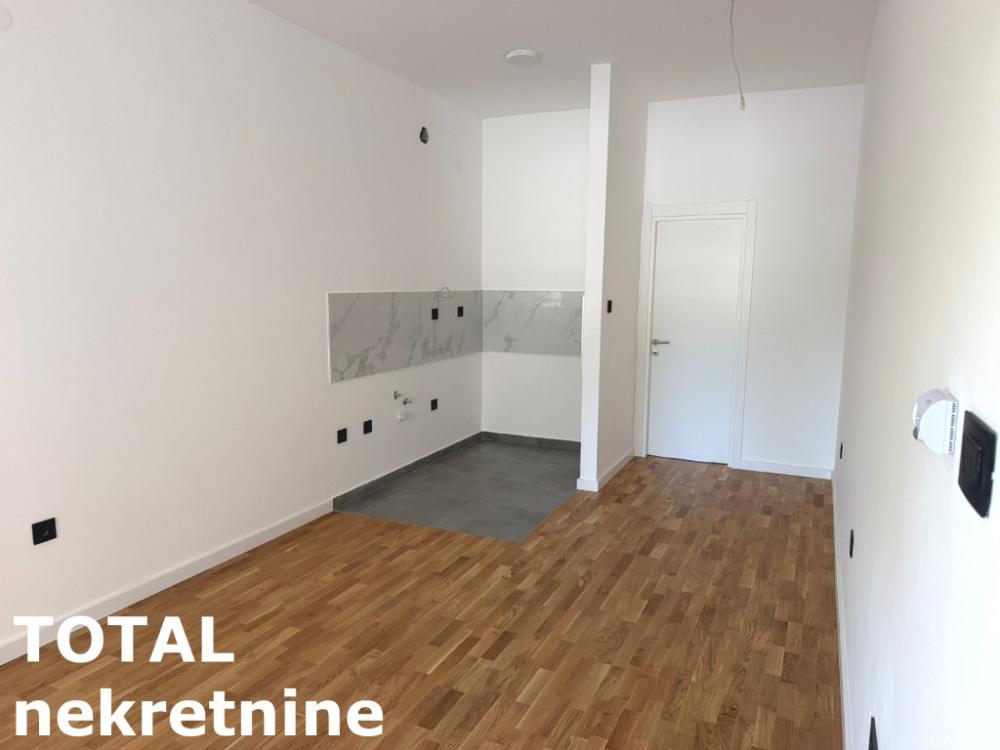 Slika 3 - Stan,NOVI SAD,TELEP,kv: 45.00, € 139000, ID: 1102794