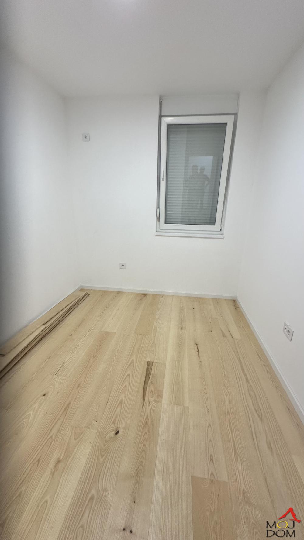 Slika 5 - Stan,NOVI SAD,TELEP,kv: 60, € 175000, ID: 1032133