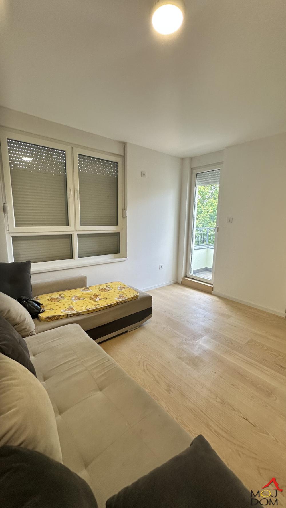 Slika 1 - Stan,NOVI SAD,TELEP,kv: 60, € 175000, ID: 1032133