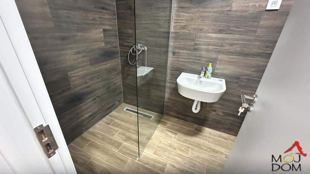 Slika 9 - Stan,NOVI SAD,TELEP,kv: 60, € 175000, ID: 1032133