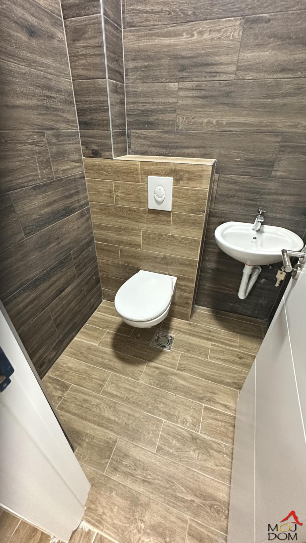 Slika 4 - Stan,NOVI SAD,TELEP,kv: 60, € 175000, ID: 1032133