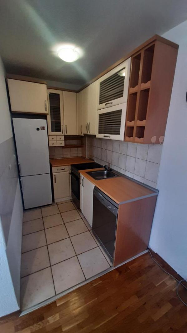 Slika 3 - Dvoiposoban stan 48m Centar