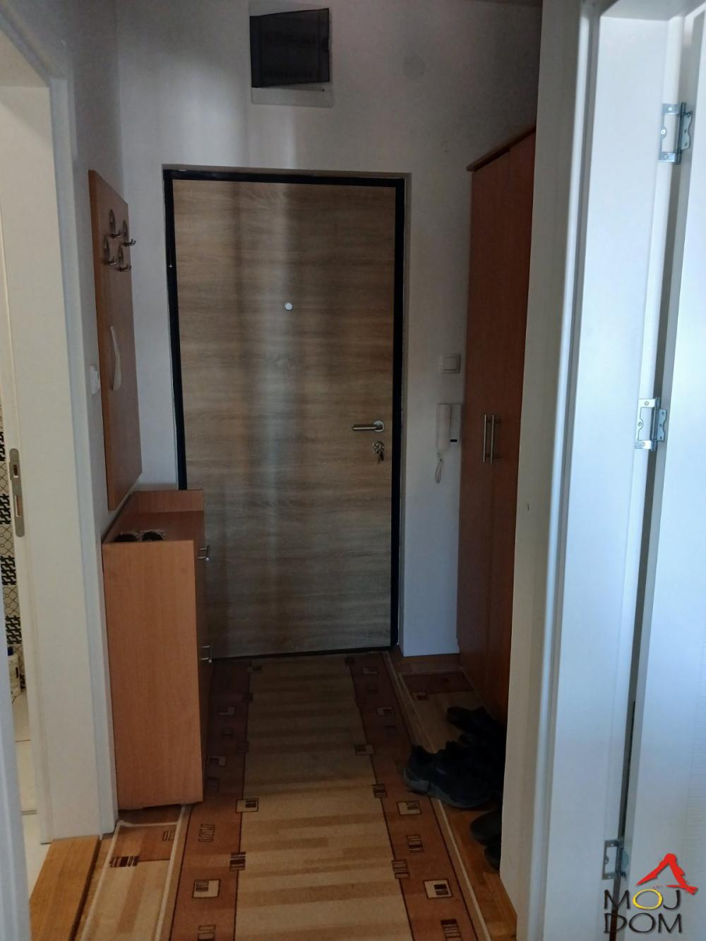 Slika 3 - Stan,NOVI SAD,SOMBORSKI BULEVAR,kv: 36, € 133500, ID: 1032418