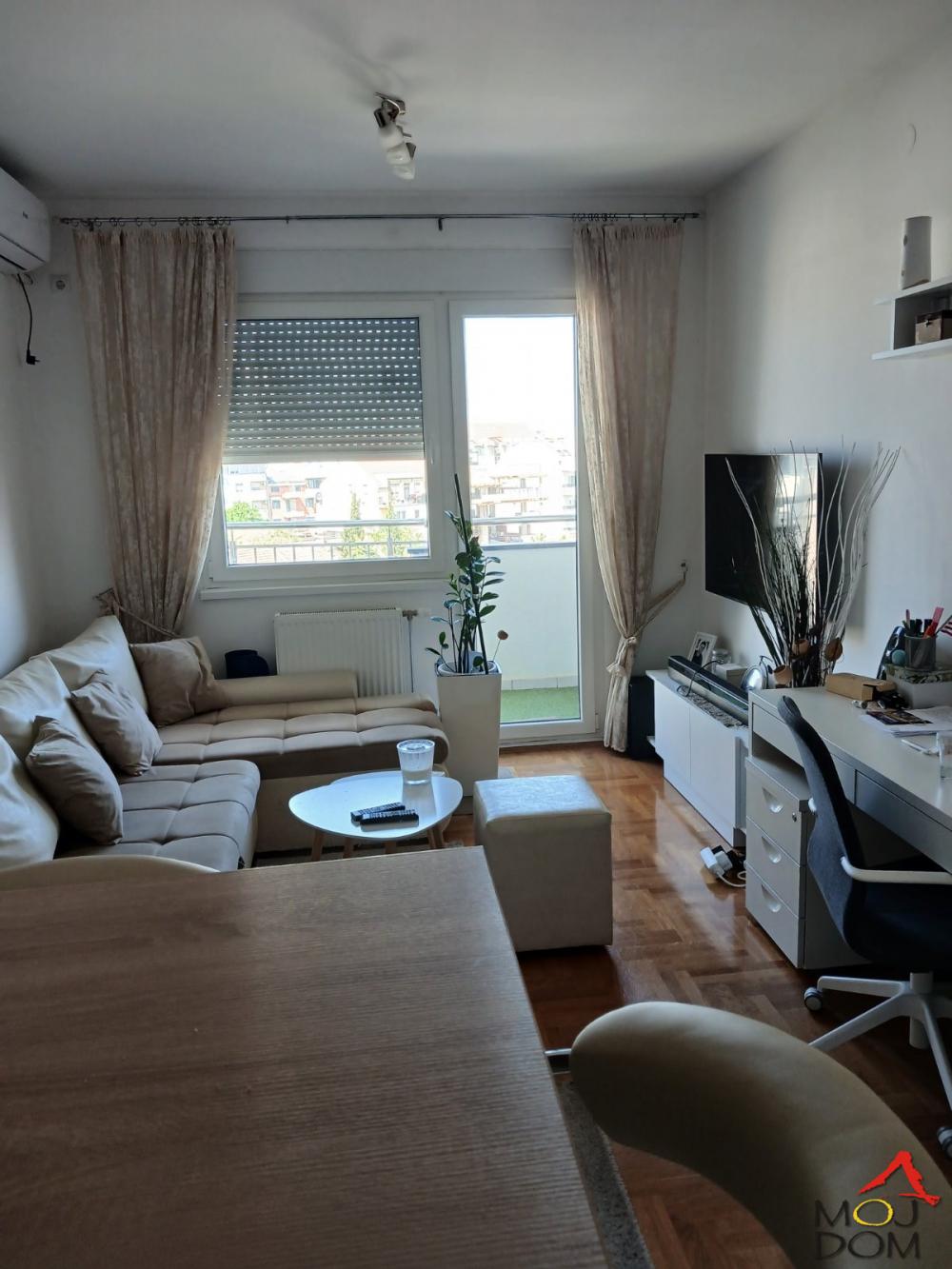 Slika 5 - Stan,NOVI SAD,SOMBORSKI BULEVAR,kv: 36, € 133500, ID: 1032418
