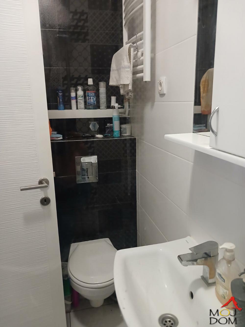Slika 6 - Stan,NOVI SAD,SOMBORSKI BULEVAR,kv: 36, € 133500, ID: 1032418
