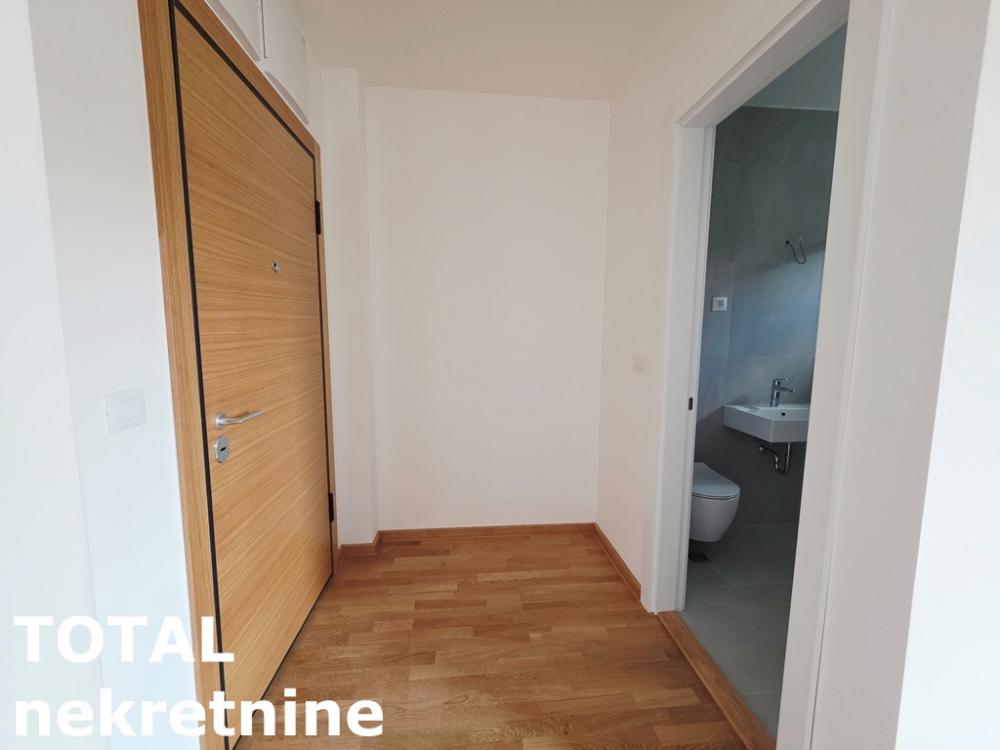 Slika 5 - Stan,NOVI SAD,TELEP,kv: 27.00, € 74960, ID: 1102762
