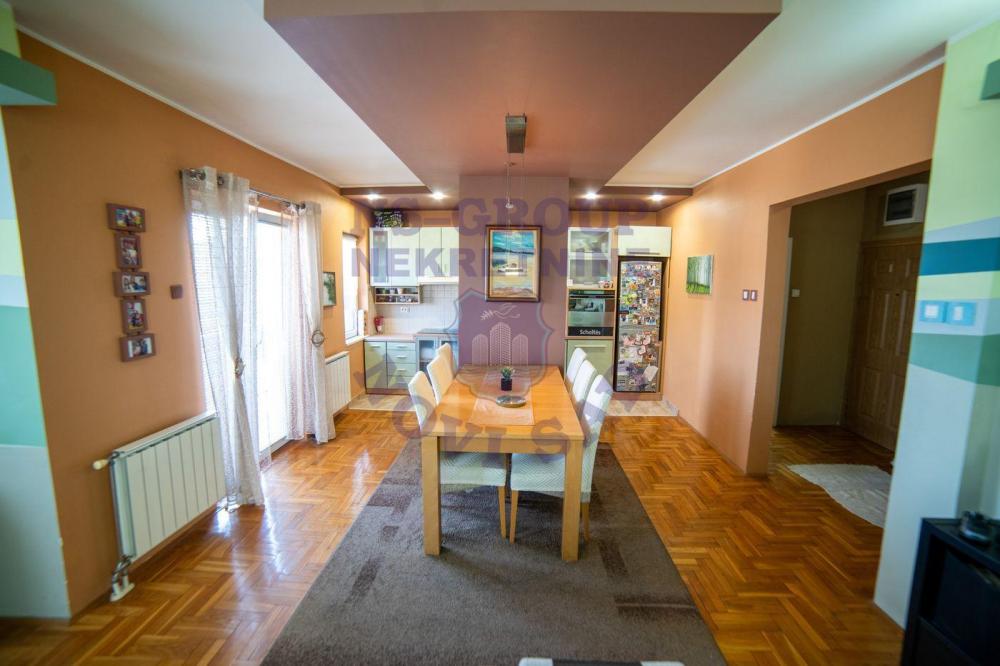 Slika 5 - Odlican trosoban stan na Bulevaru Evrope!