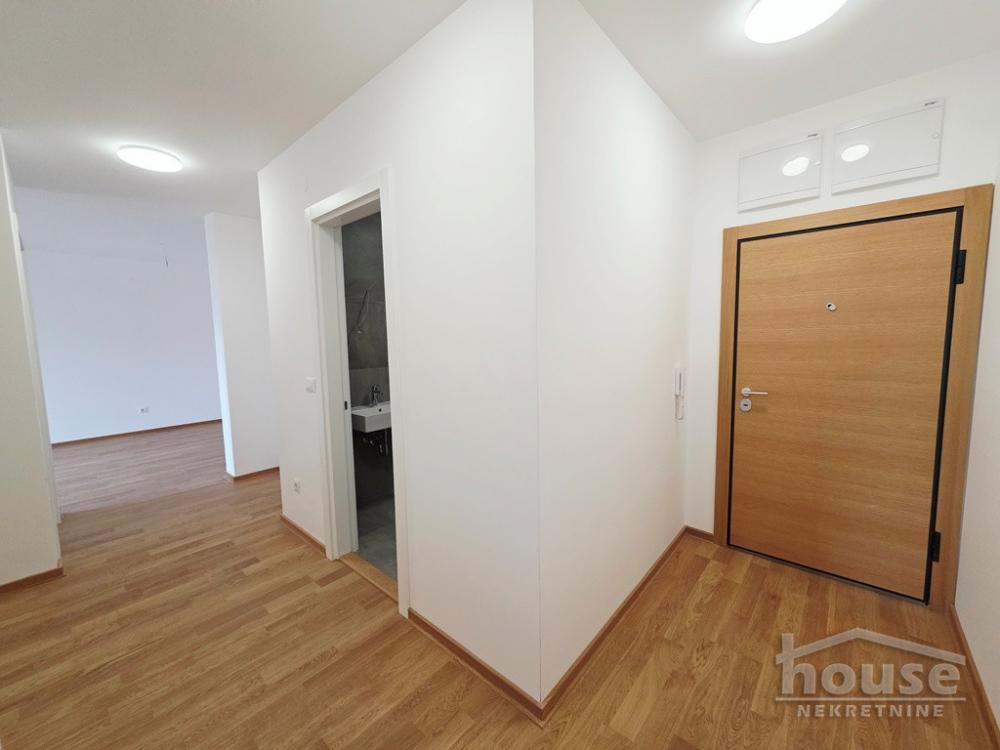 Slika 11 - Stan,NOVI SAD,TELEP,kv: 79.00, € 216120, ID: 1065909