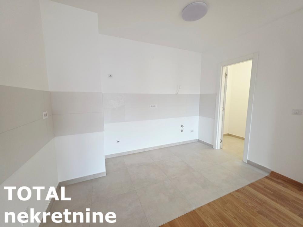 Slika 4 - Stan,NOVI SAD,TELEP,kv: 79.00, € 216840, ID: 1102754