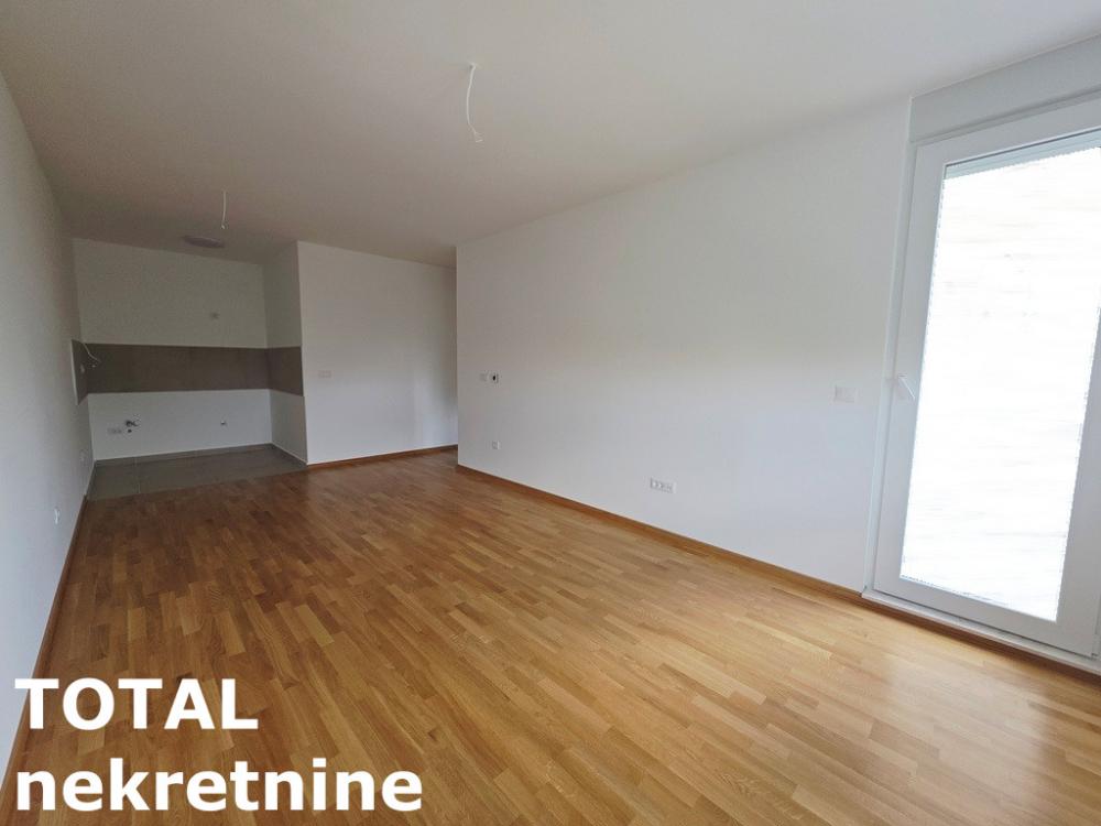 Slika 2 - Stan,NOVI SAD,TELEP,kv: 45.00, € 123670, ID: 1102757