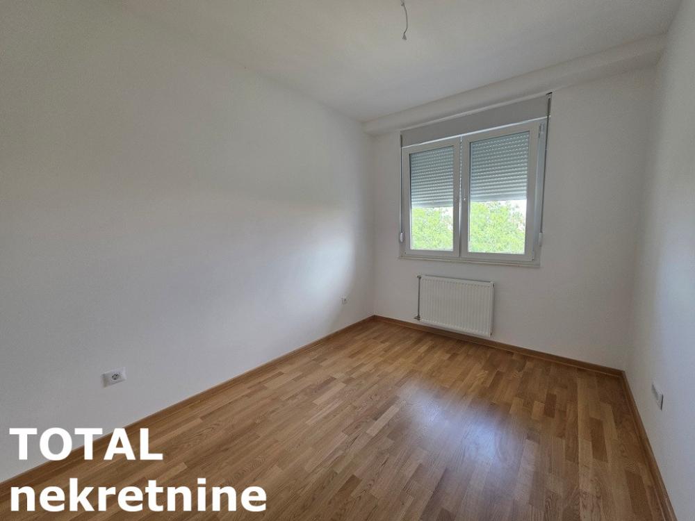 Slika 4 - Stan,NOVI SAD,TELEP,kv: 43.00, € 117730, ID: 1102756
