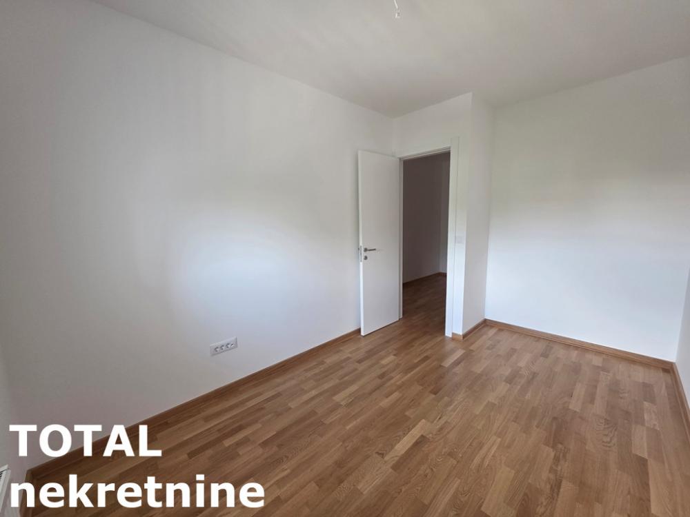 Slika 5 - Stan,NOVI SAD,TELEP,kv: 43.00, € 117730, ID: 1102756
