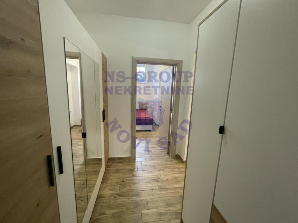Slika 1 - Jednoiposoban, 45m2, Petrovaradin Novi Sad