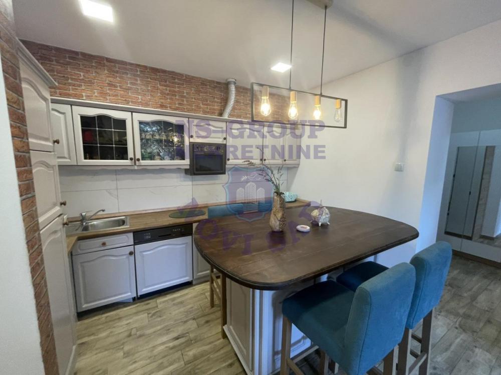 Slika 9 - Jednoiposoban, 45m2, Petrovaradin Novi Sad