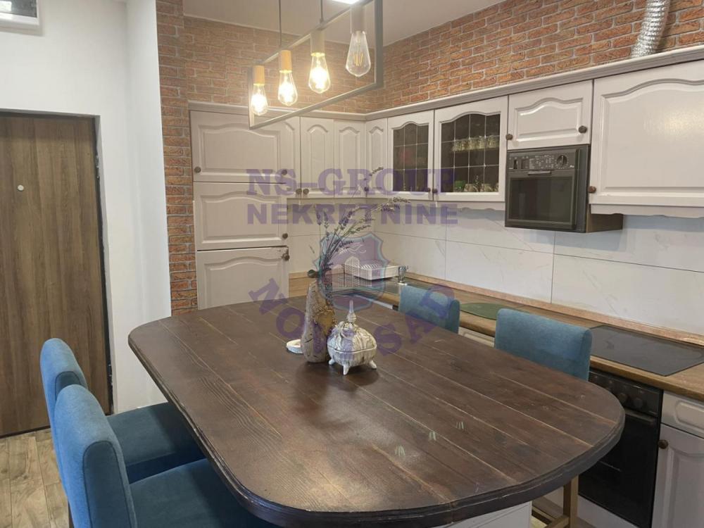 Slika 7 - Jednoiposoban, 45m2, Petrovaradin Novi Sad
