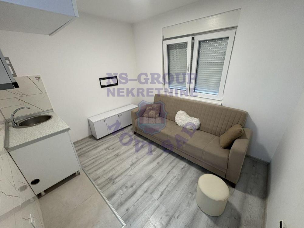 Slika 5 - Jednoiposoban, 26m2, Adice Novi Sad