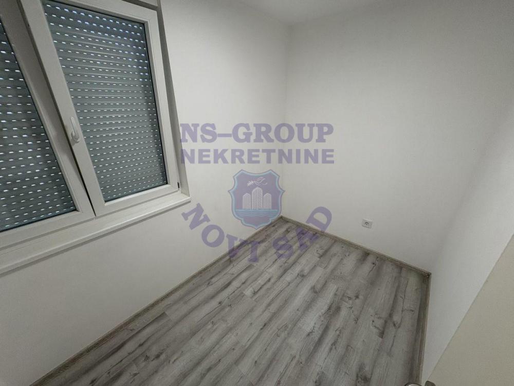Slika 2 - Jednoiposoban, 26m2, Adice Novi Sad