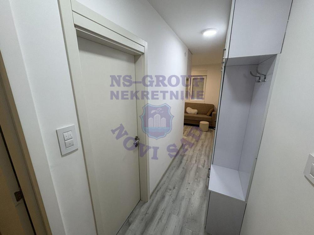 Slika 1 - Jednoiposoban, 26m2, Adice Novi Sad