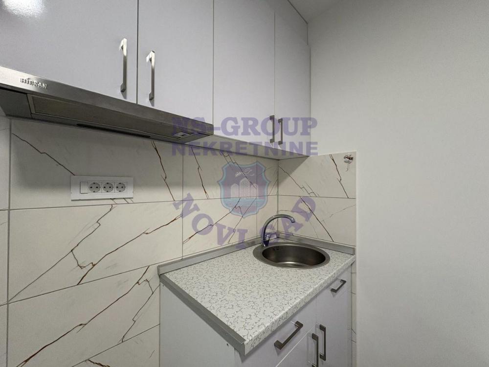 Slika 4 - Jednoiposoban, 26m2, Adice Novi Sad