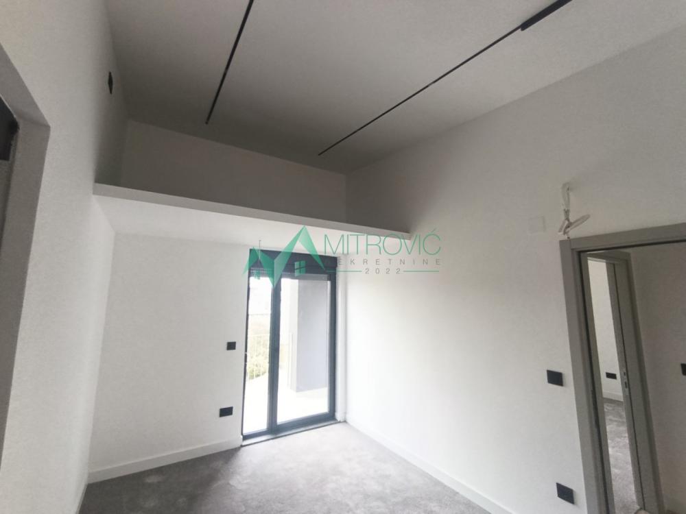 Slika 10 - Telep 185 m2 nov petosoban penthouse sa duplom garažom i krovnom terasom 