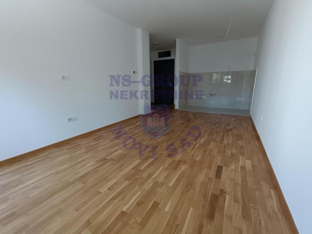 Slika 1 - Dvosoban, 41m2, Telep Novi Sad, sa terasom, ima lift