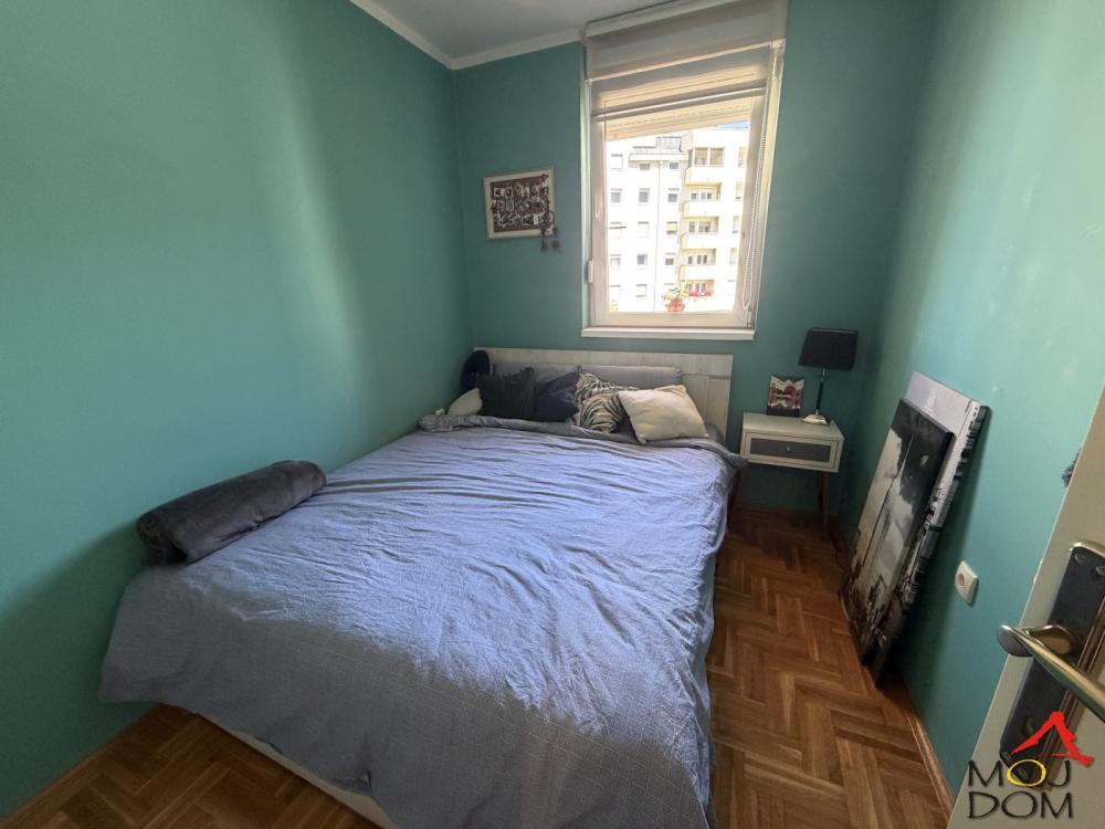 Slika 2 - Stan,NOVI SAD,SOMBORSKI BULEVAR,kv: 41, € 123600, ID: 1032391