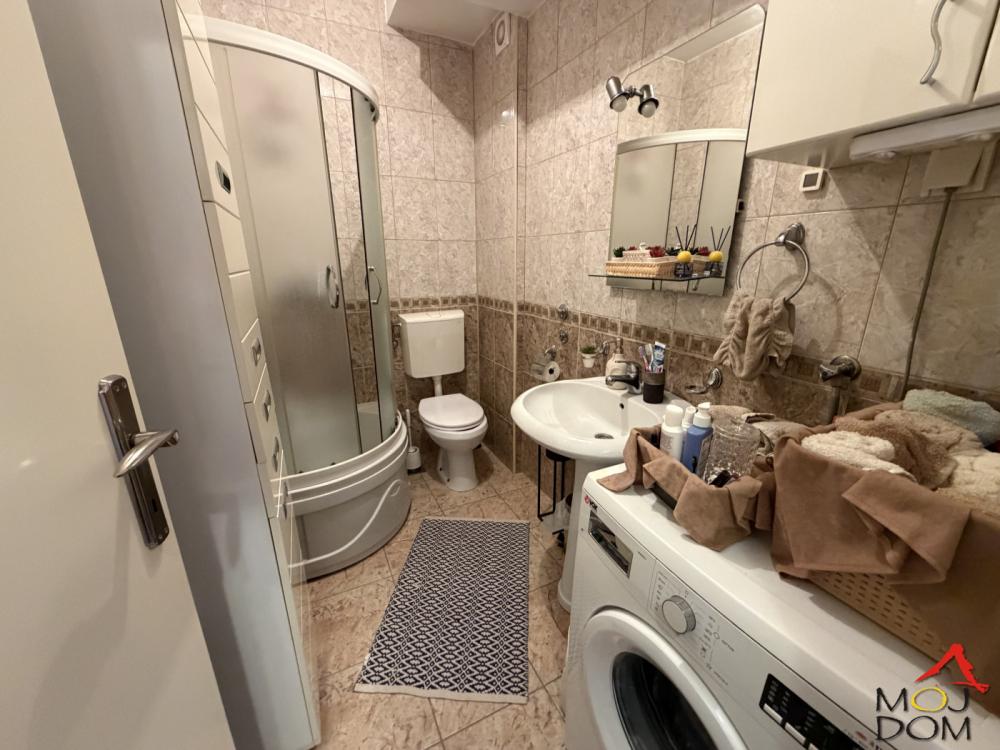 Slika 4 - Stan,NOVI SAD,SOMBORSKI BULEVAR,kv: 41, € 123600, ID: 1032391