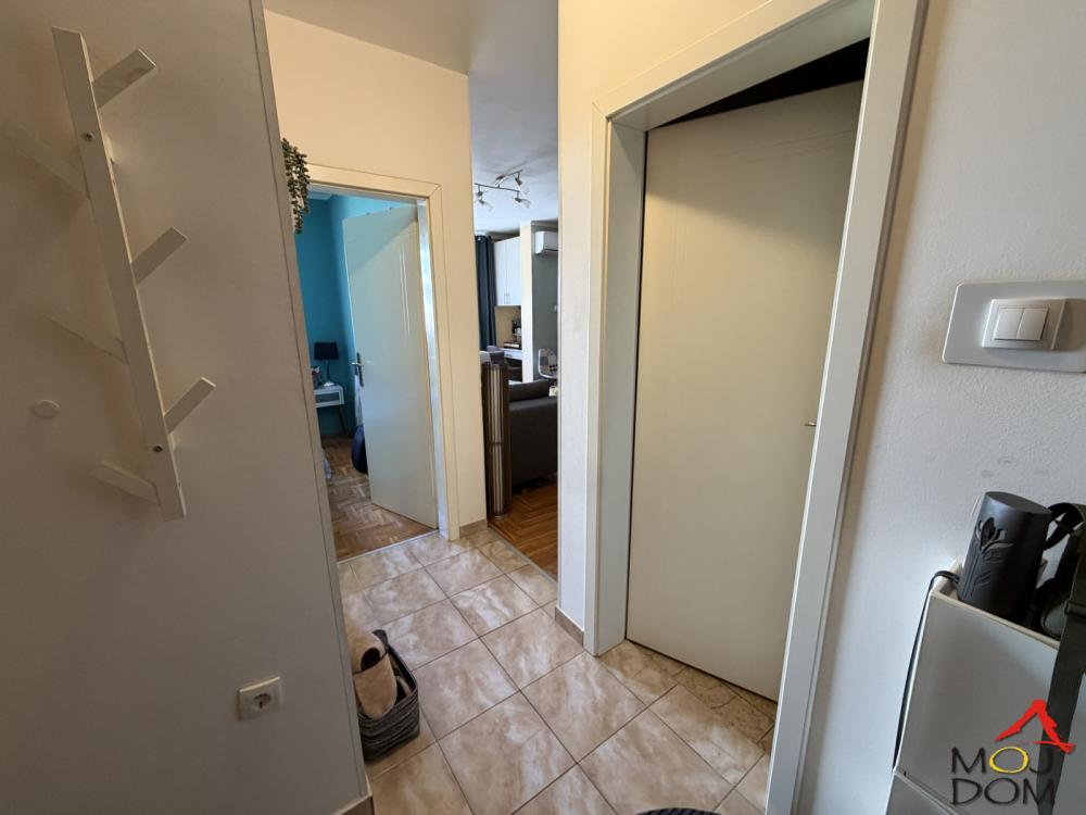 Slika 1 - Stan,NOVI SAD,SOMBORSKI BULEVAR,kv: 41, € 123600, ID: 1032391