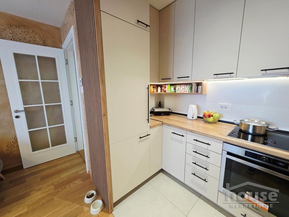 Slika 6 - Stan,NOVI SAD,NOVA DETELINARA,kv: 80.00, € 265000, ID: 1065949